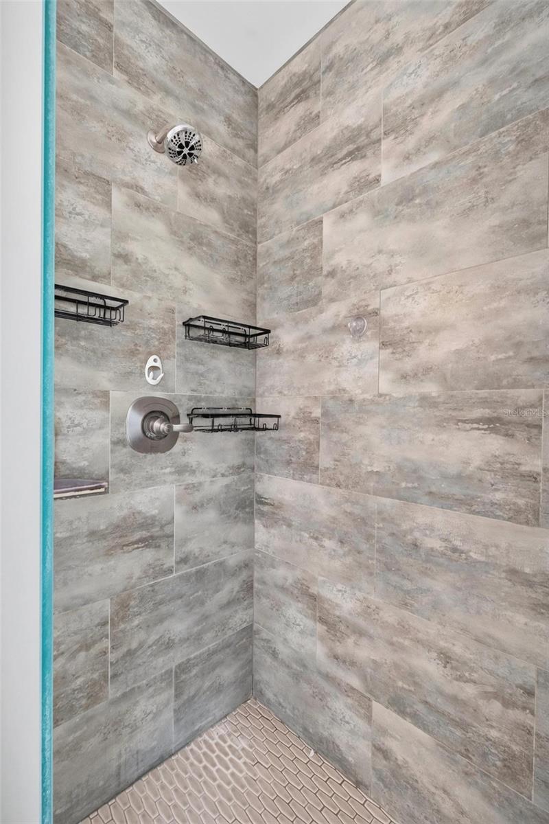 690 2ND ST S — photo 15