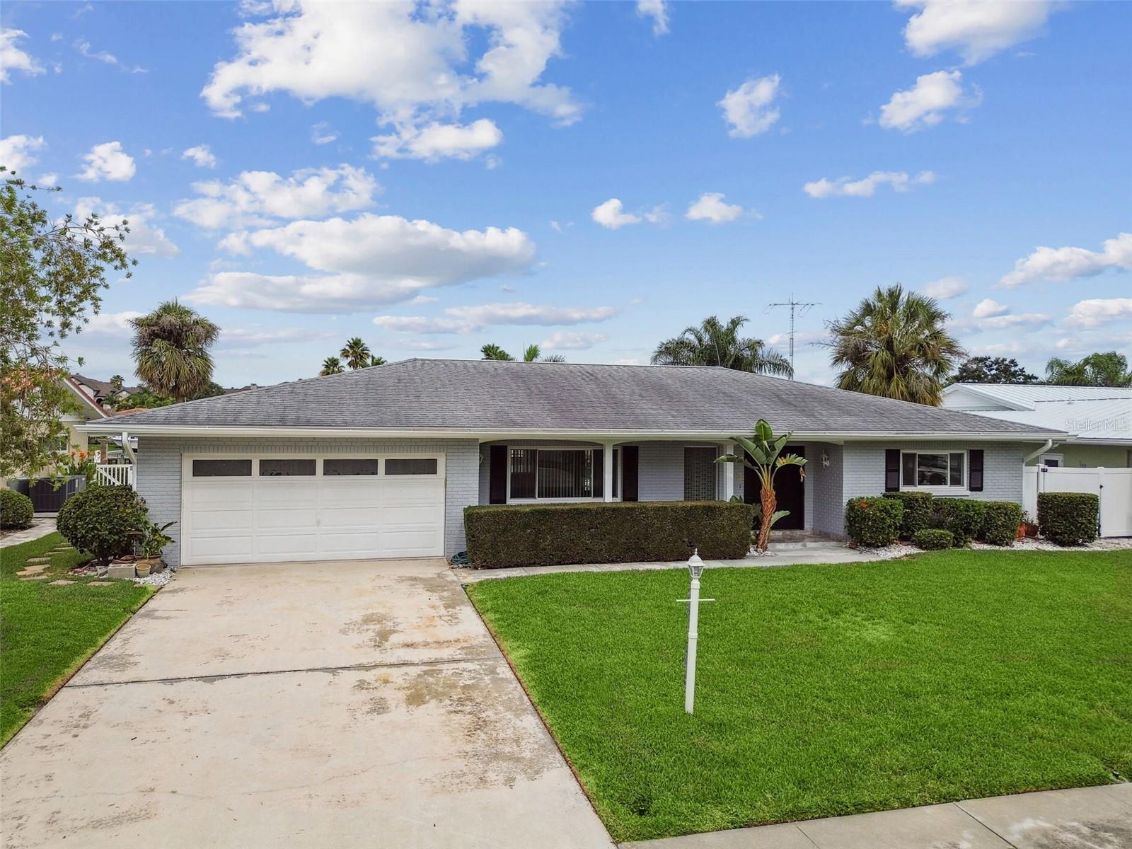 3938 VERSAILLES DR — photo 56