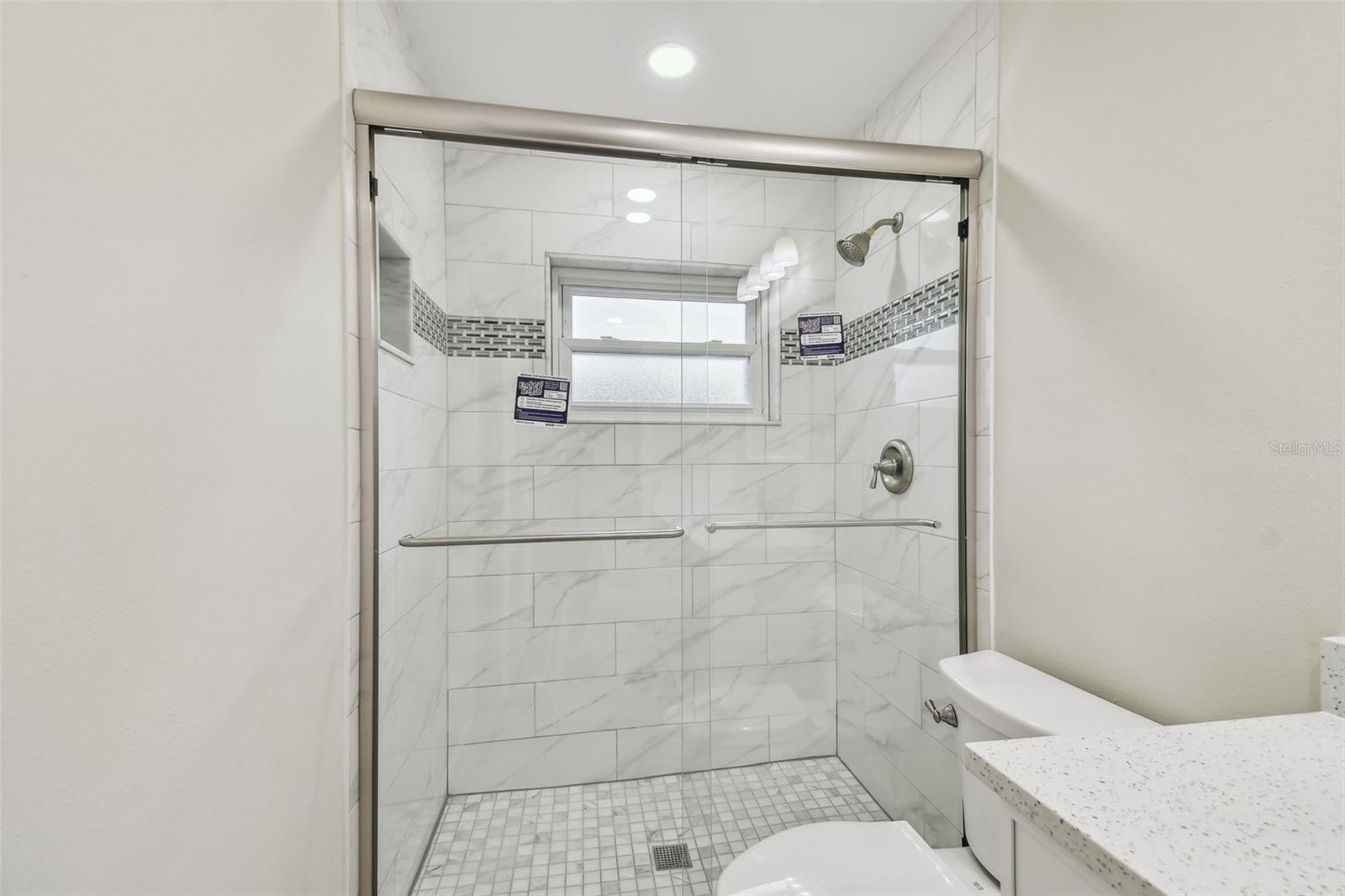 3938 VERSAILLES DR — photo 41