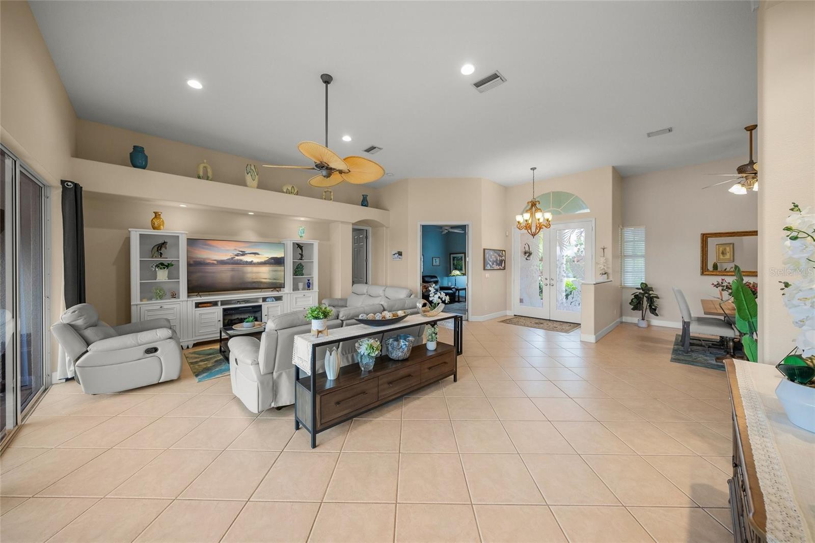2889 GRAZELAND DR — photo 19