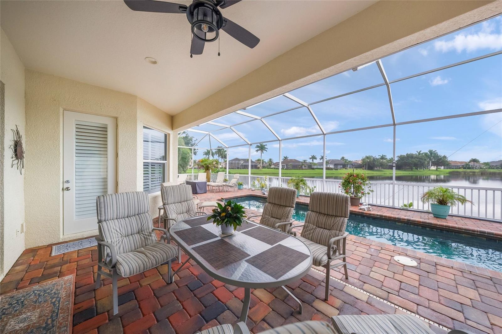 2889 GRAZELAND DR — photo 36