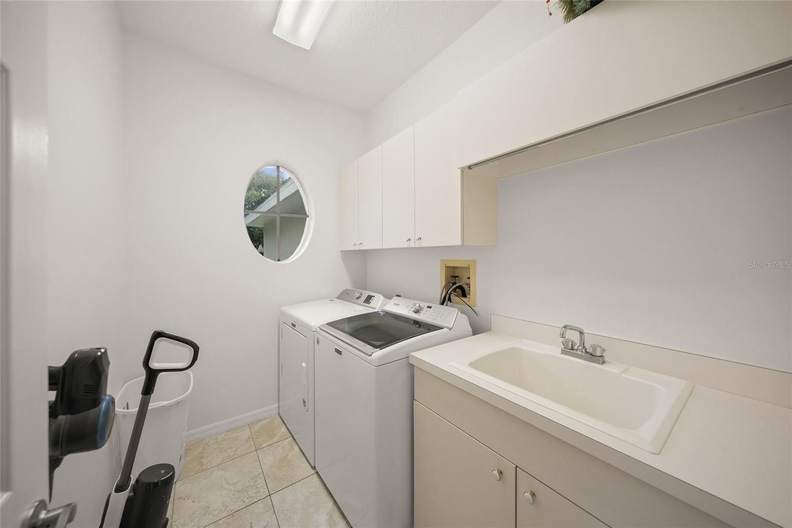 4749 ACORN CIR — photo 33