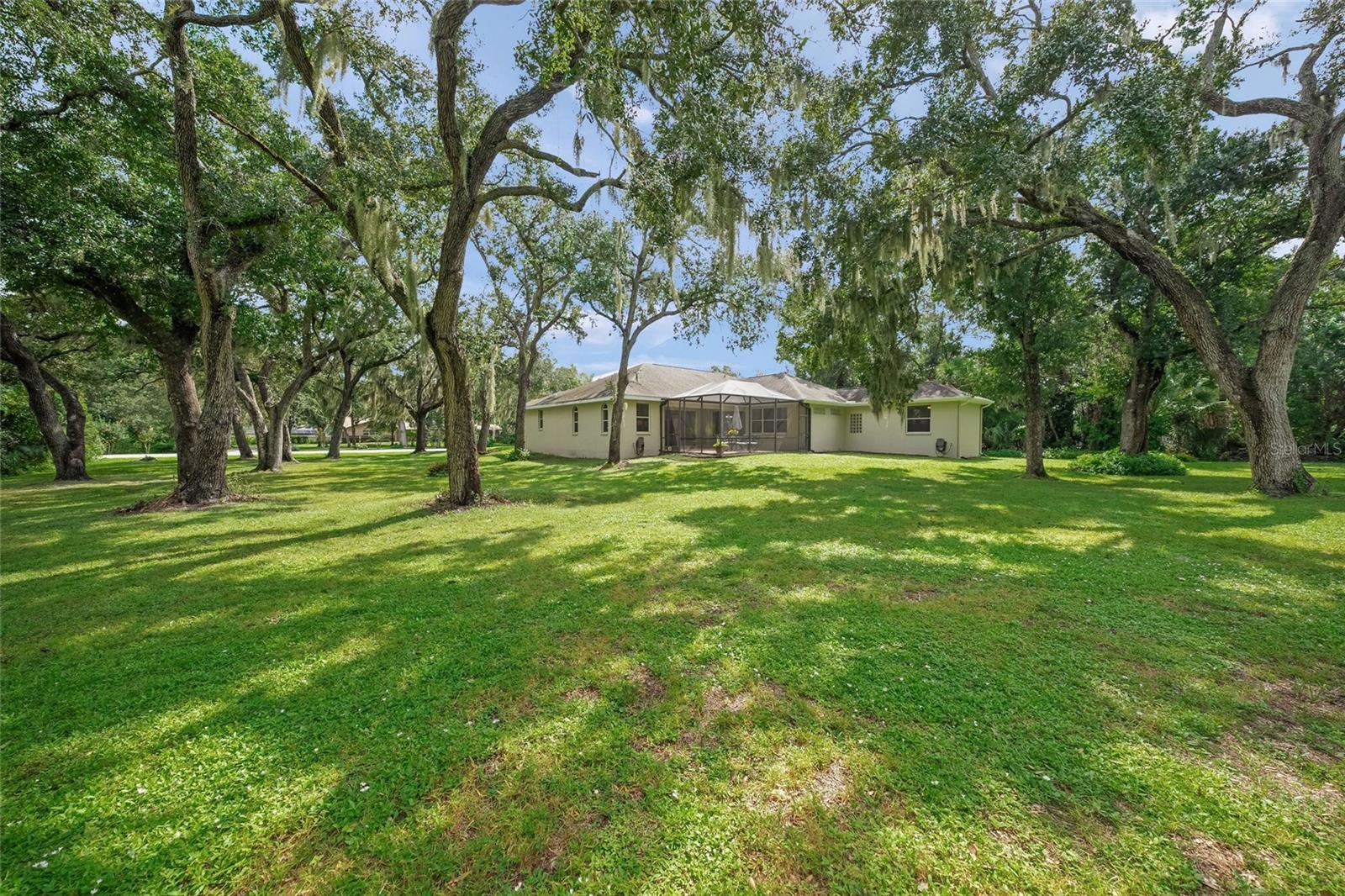 4749 ACORN CIR — photo 39