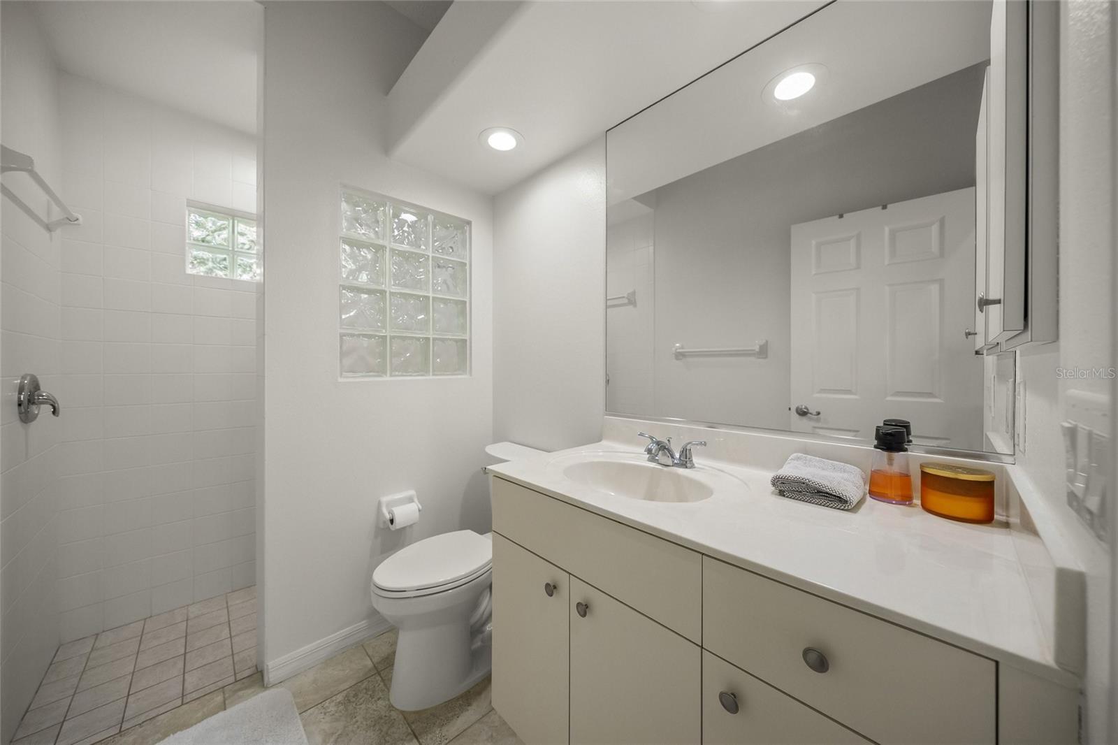 4749 ACORN CIR — photo 28