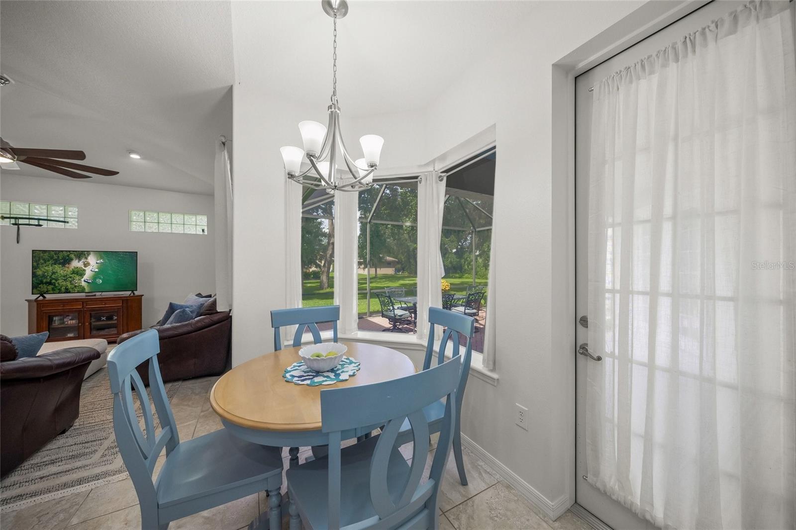4749 ACORN CIR — photo 17