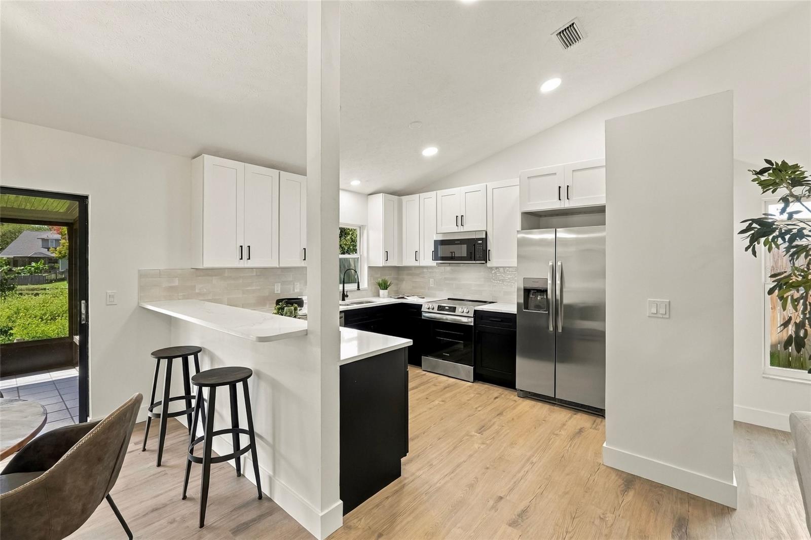 11216 SHADYBROOK DR — photo 8