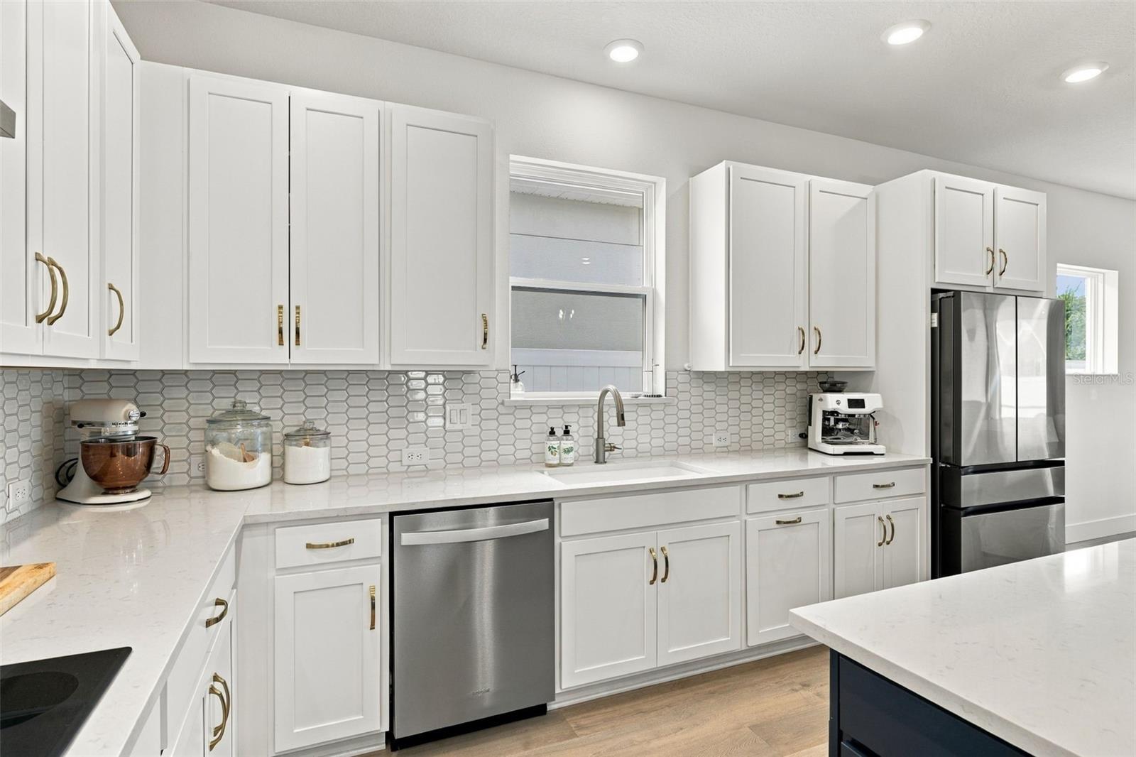 11854 MILE MARSH DR — photo 9