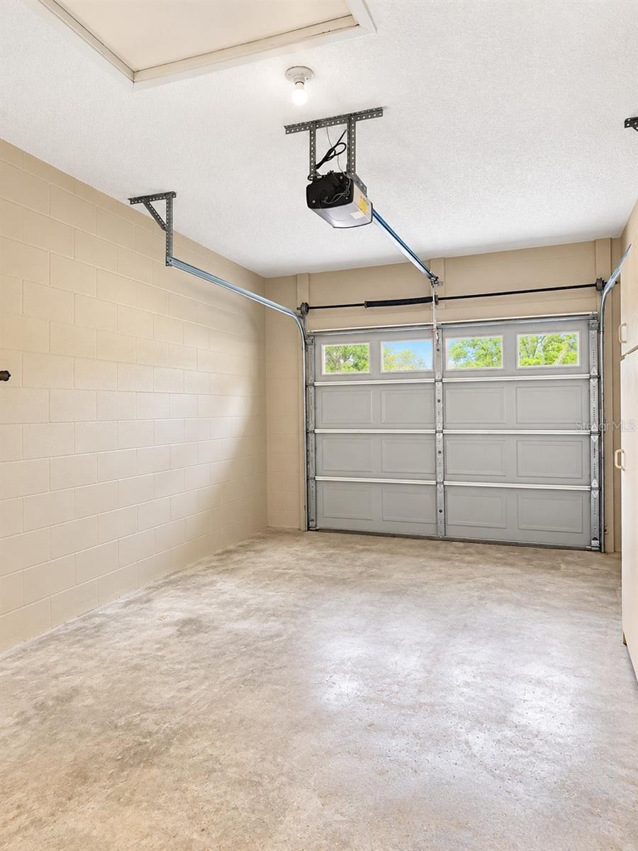 4709 BROOKSDALE DR — photo 16