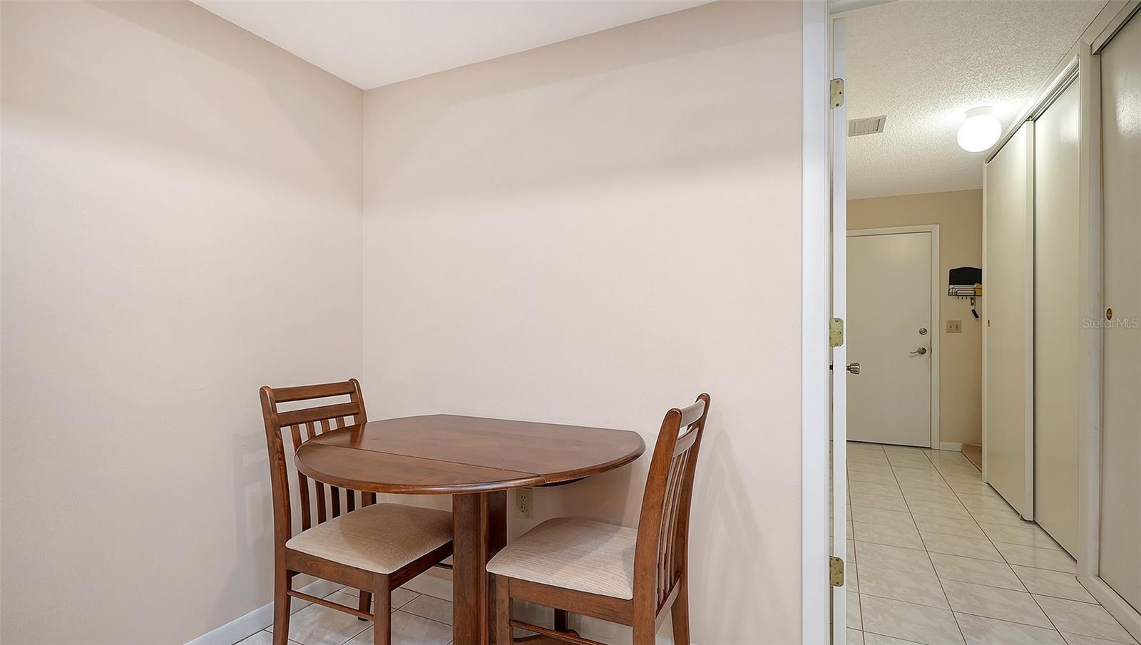 4207 BOWLING GREEN CIR — photo 19