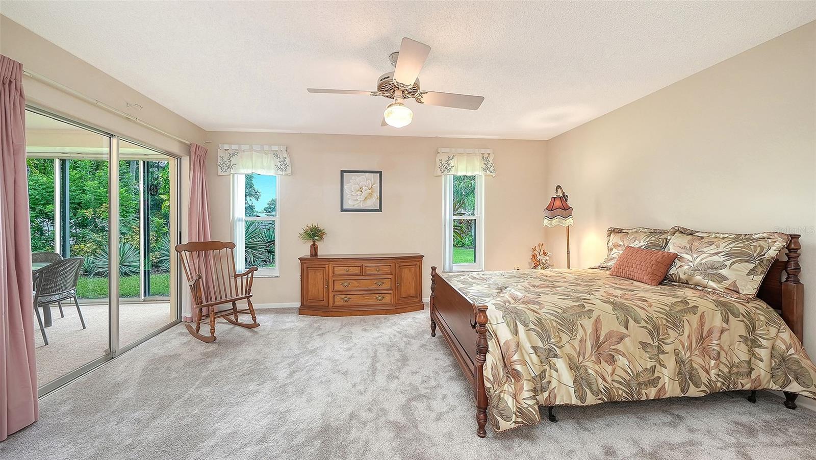 4207 BOWLING GREEN CIR — photo 22