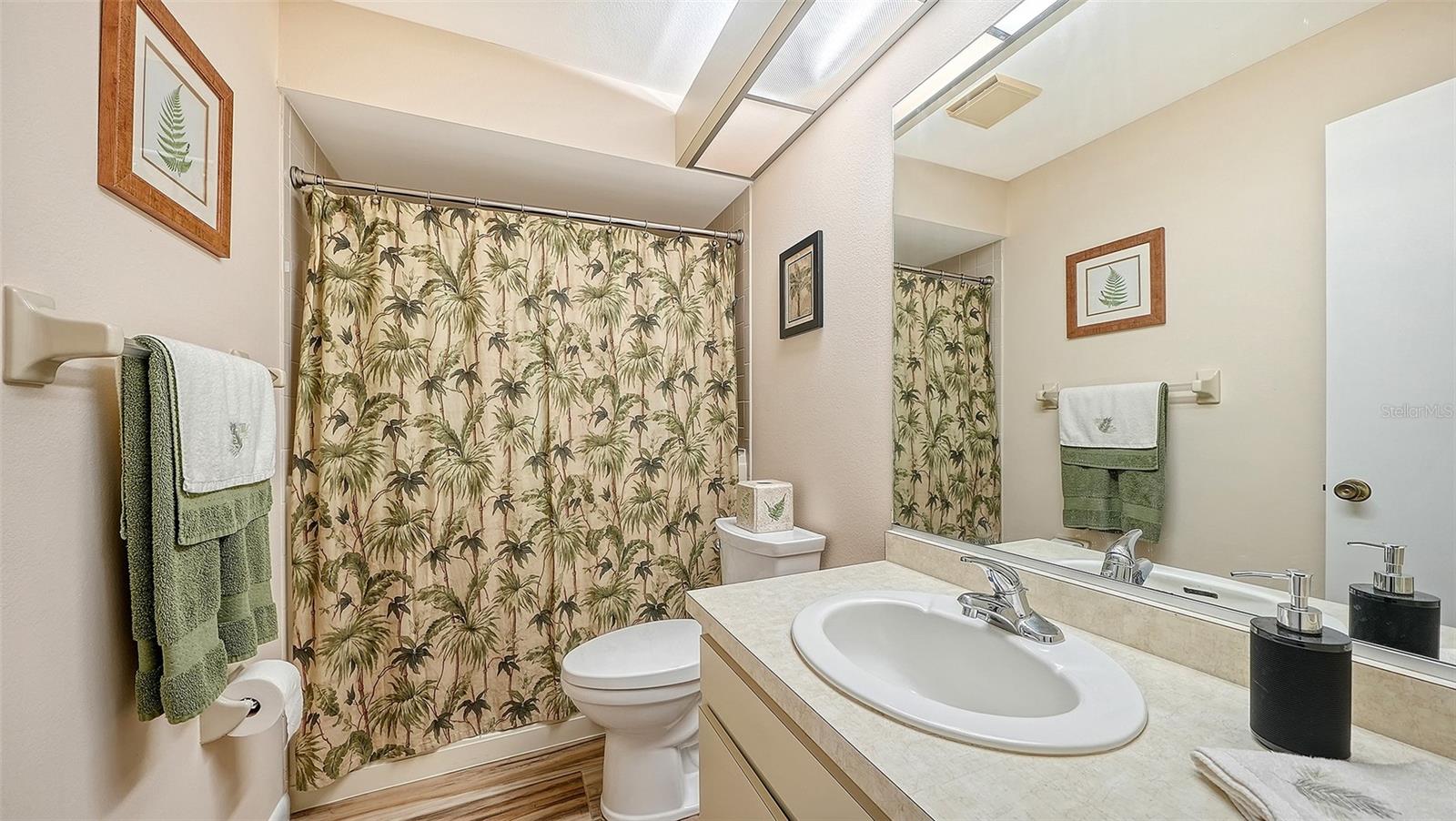 4207 BOWLING GREEN CIR — photo 29