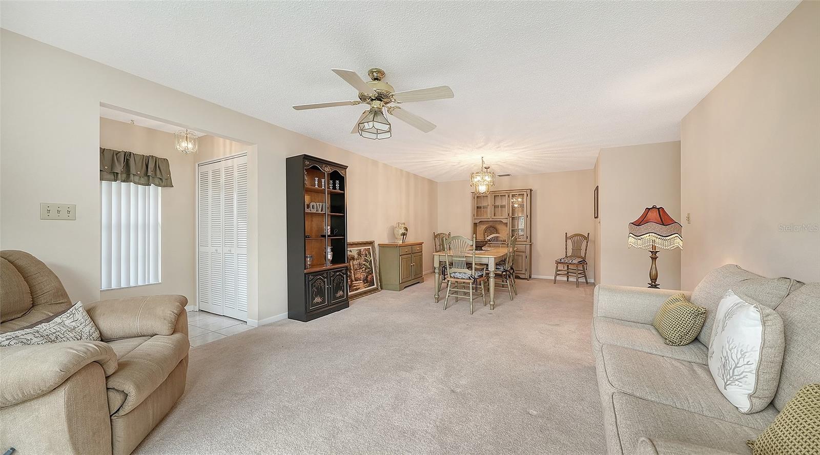 4207 BOWLING GREEN CIR — photo 6