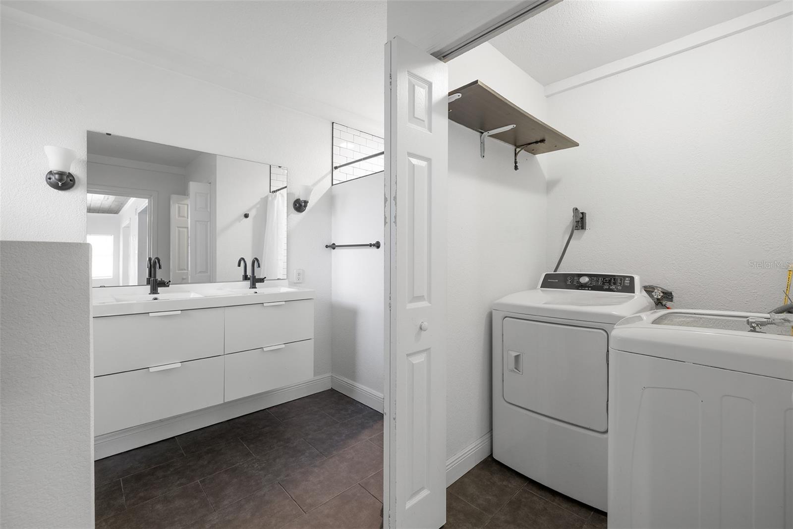 12113 N EDISON AVE — photo 26