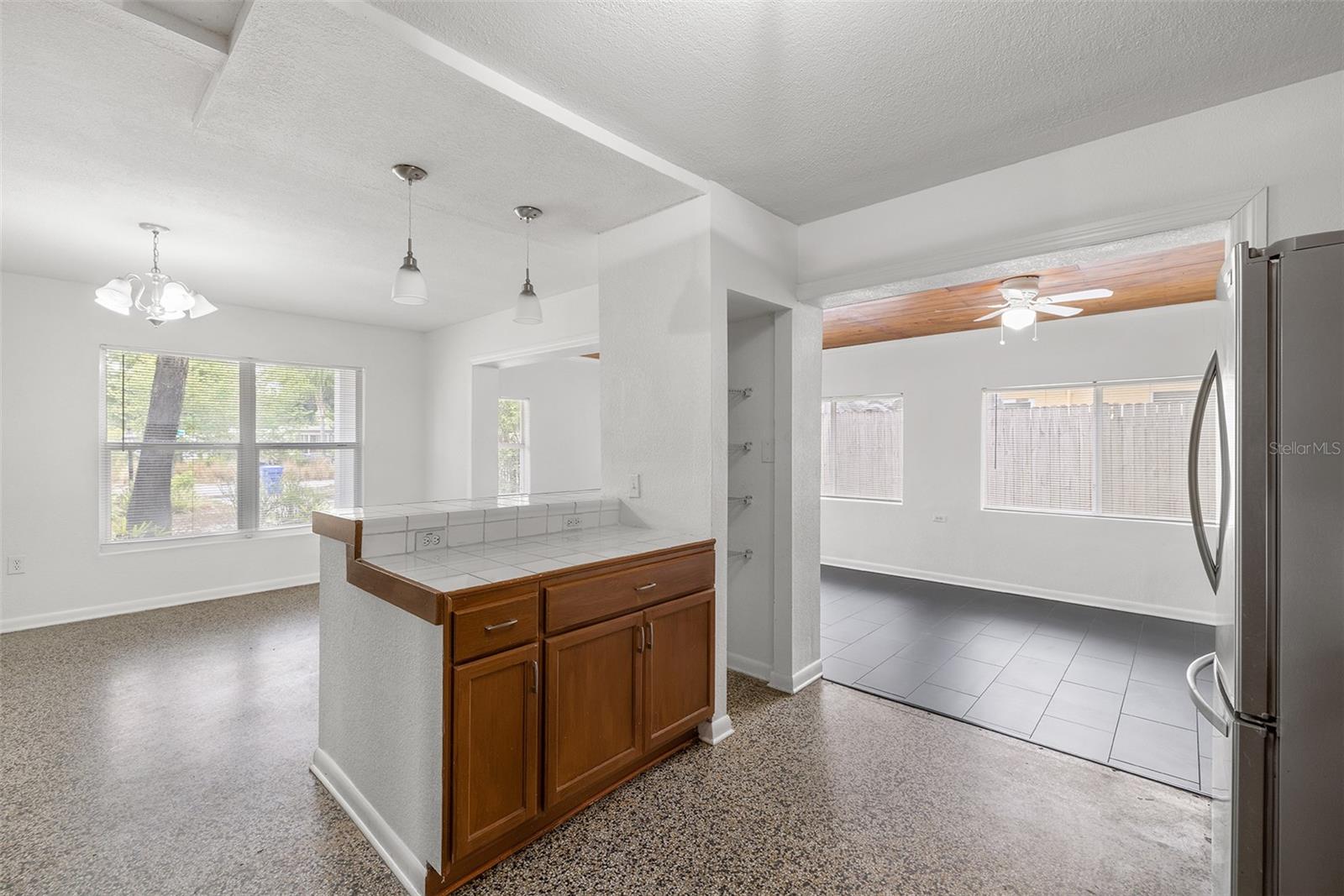 12113 N EDISON AVE — photo 20
