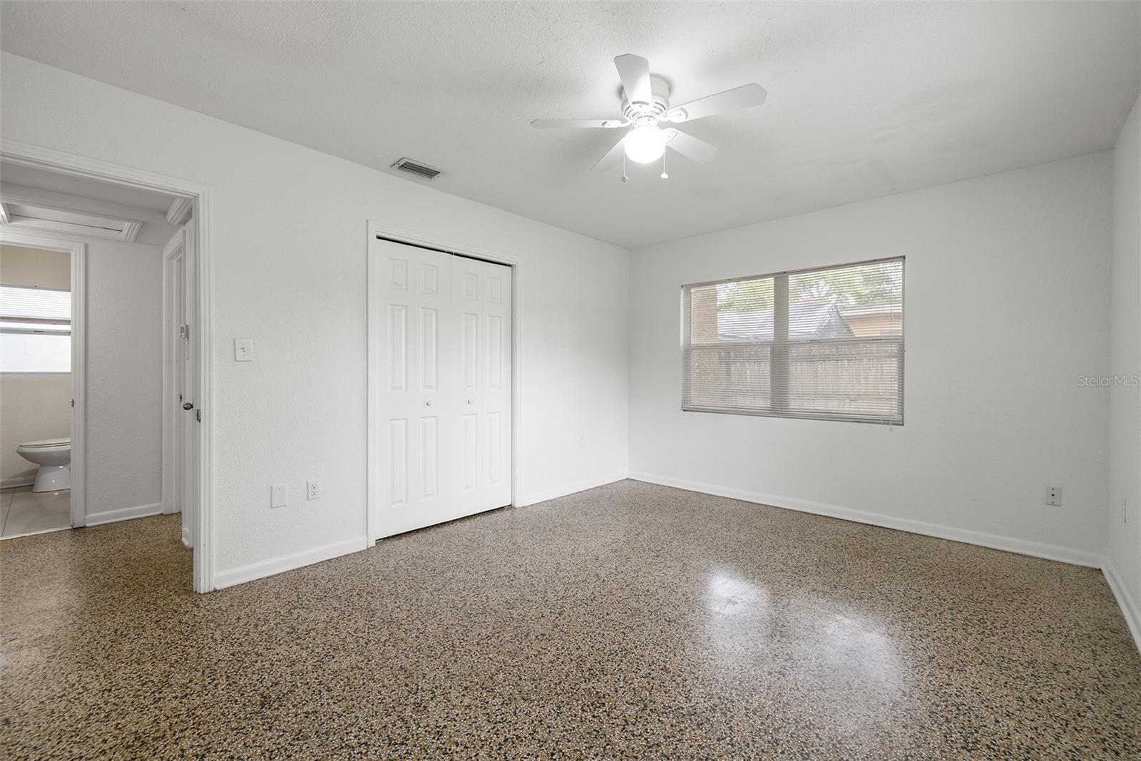 12113 N EDISON AVE — photo 8