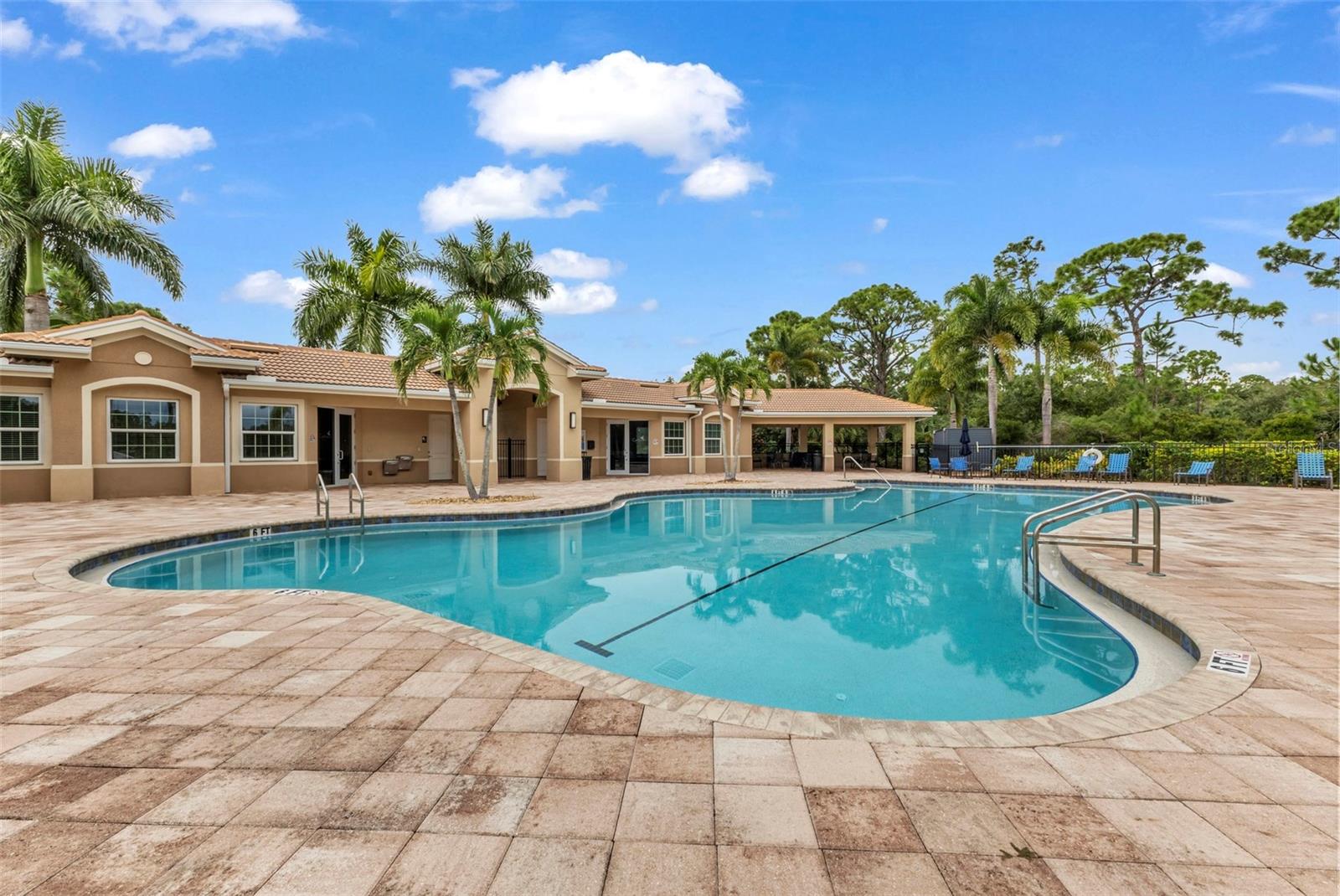 19064 BILLFISH AVE — photo 36