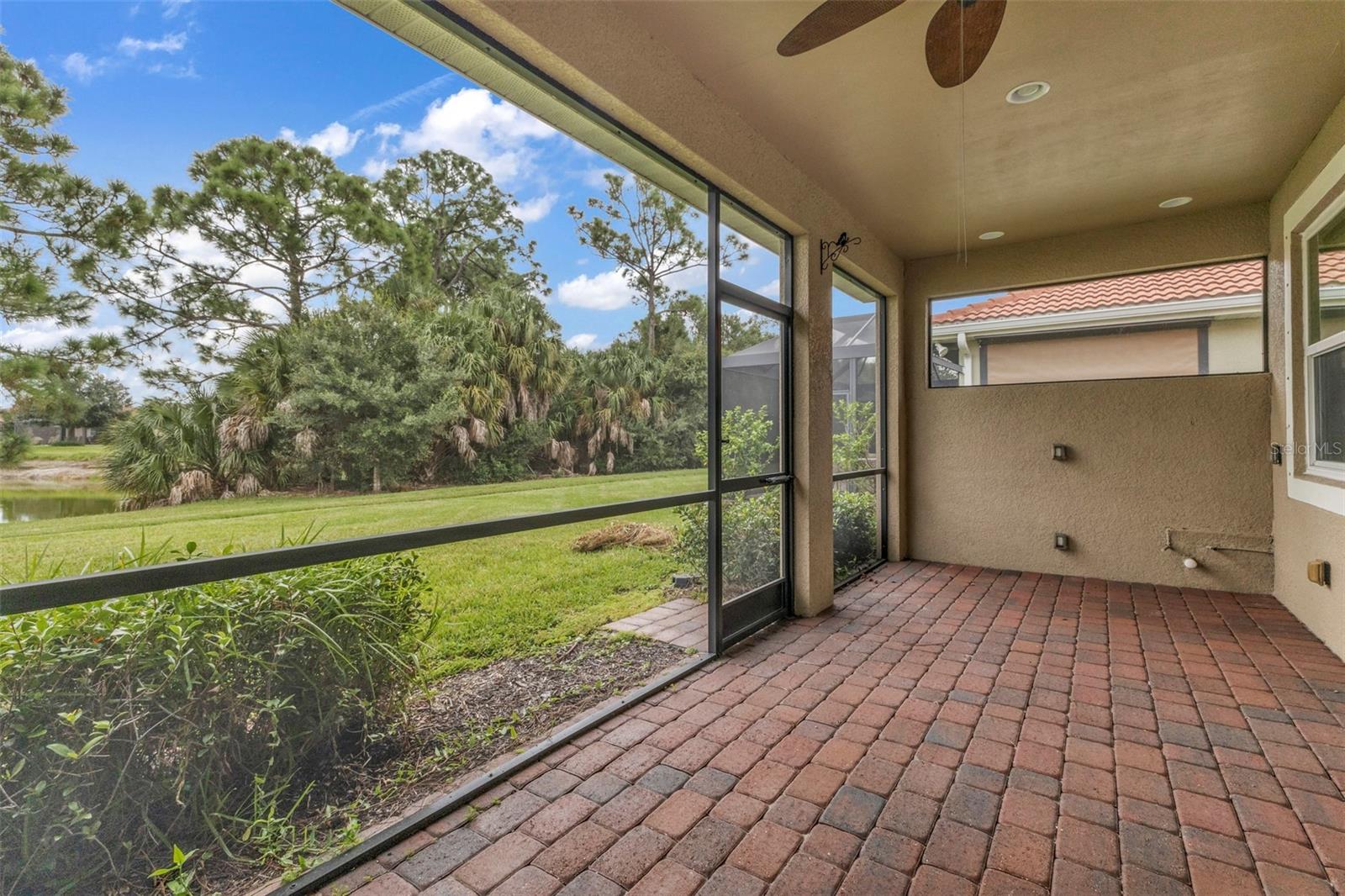19064 BILLFISH AVE — photo 31