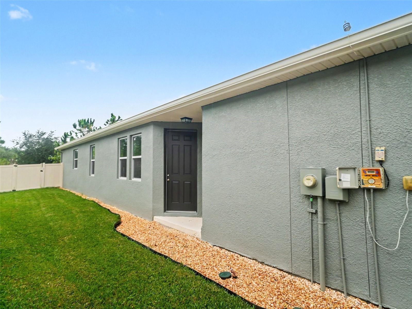 6466 DEVESTA LOOP — photo 28