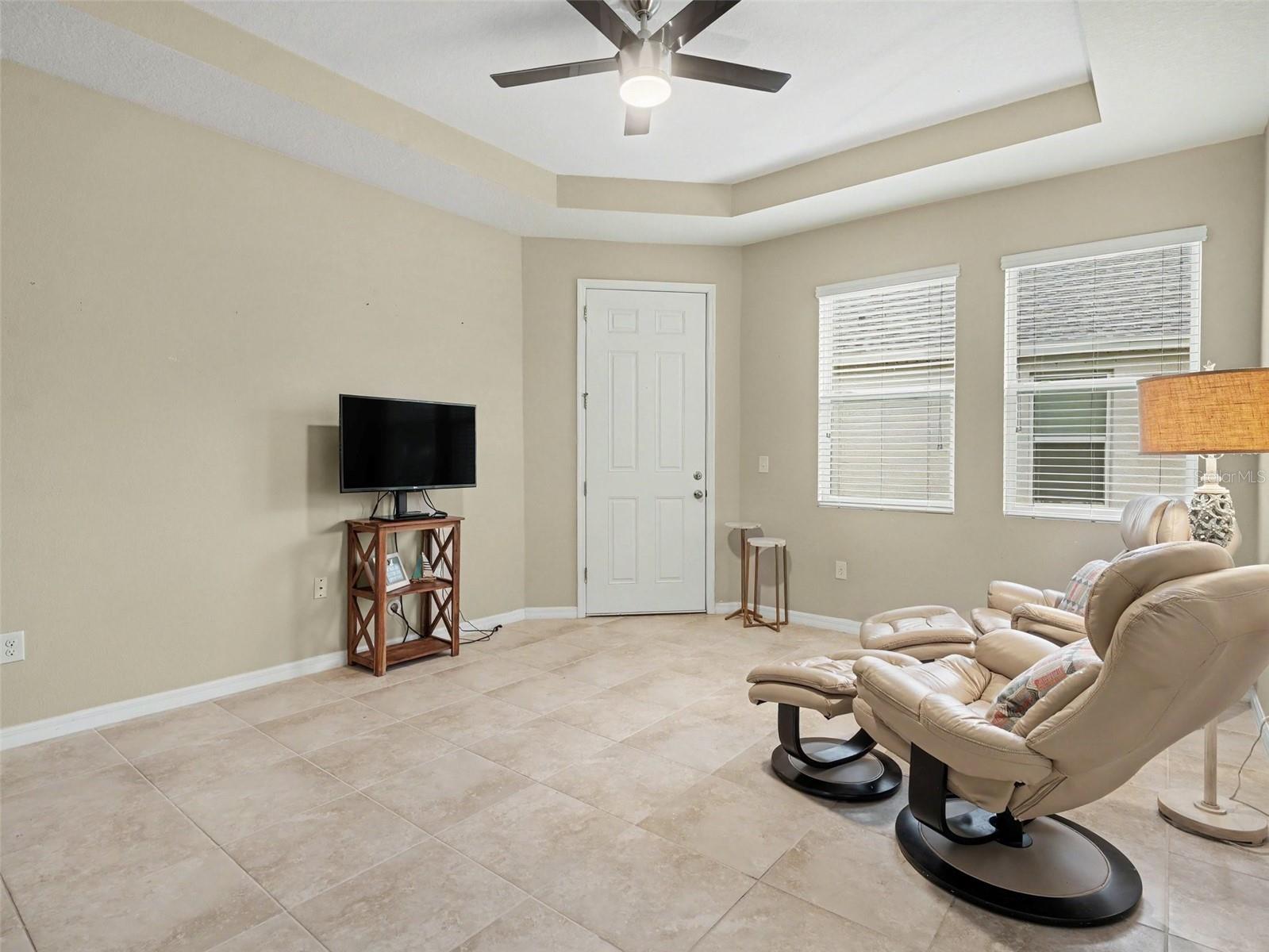 6466 DEVESTA LOOP — photo 9