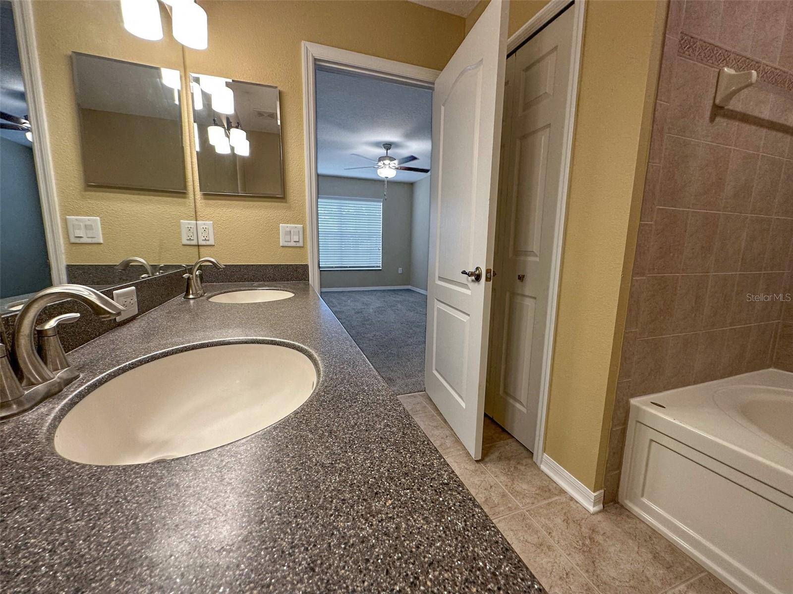 11801 CASTINE ST — photo 32