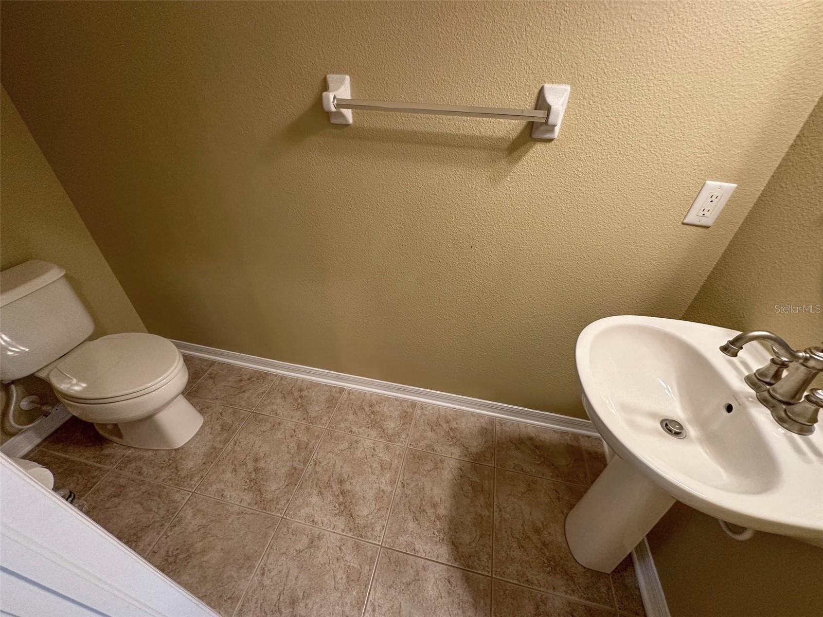11801 CASTINE ST — photo 17