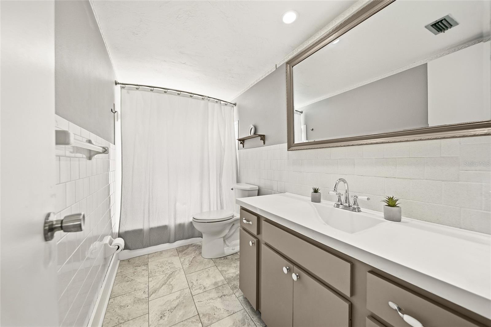 2330 CANAL DR #G27 — photo 12