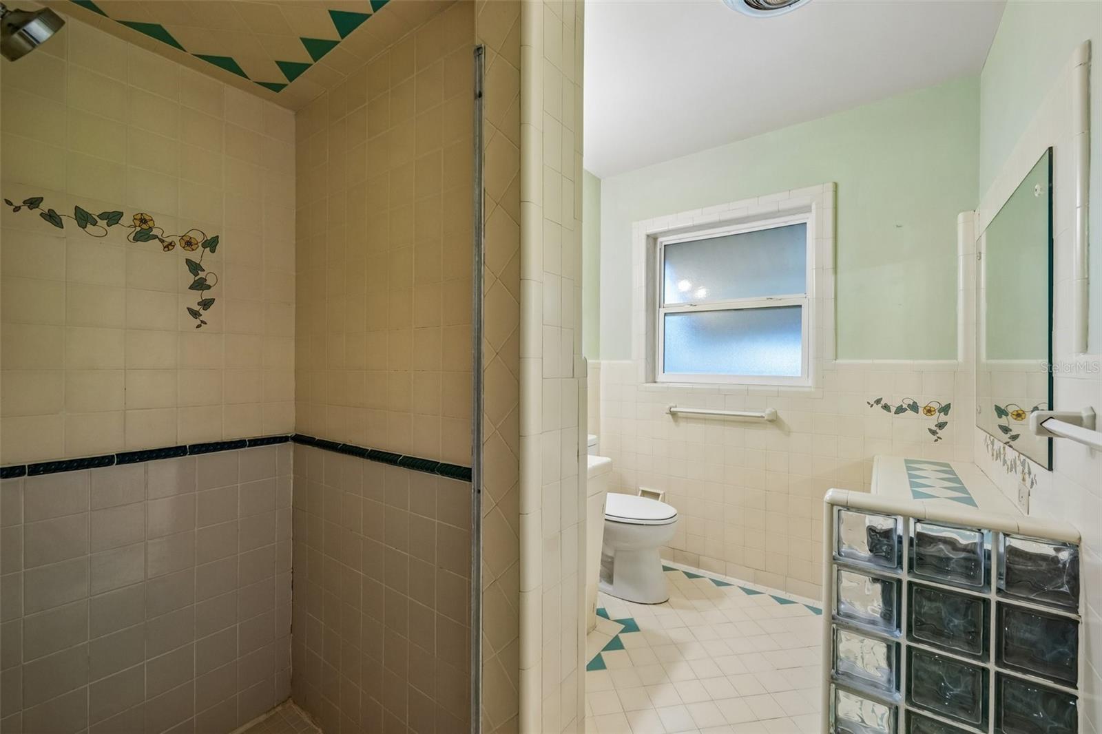 1740 CLEVELAND ST — photo 27