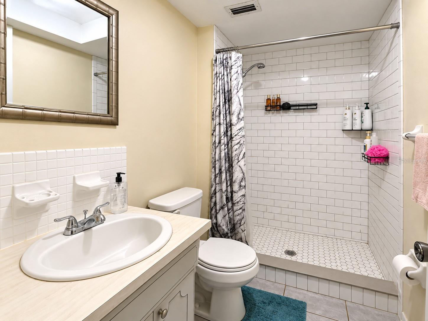 1433 S BELCHER RD #B2 — photo 7