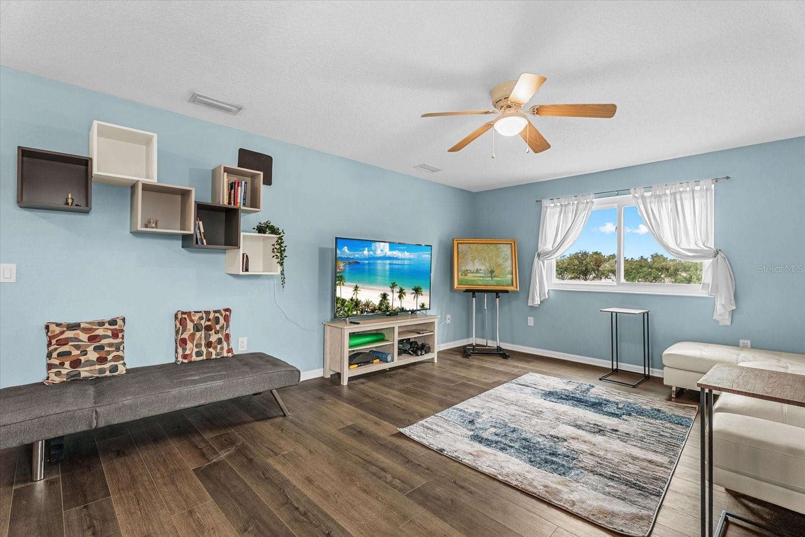 15302 SEAROBBIN DR — photo 29