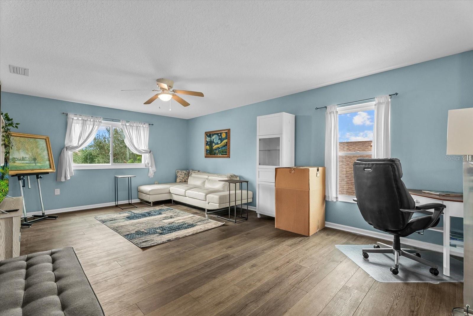 15302 SEAROBBIN DR — photo 27