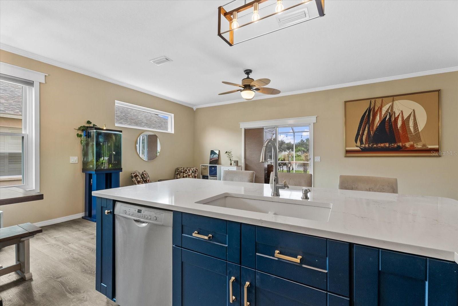 15302 SEAROBBIN DR — photo 19