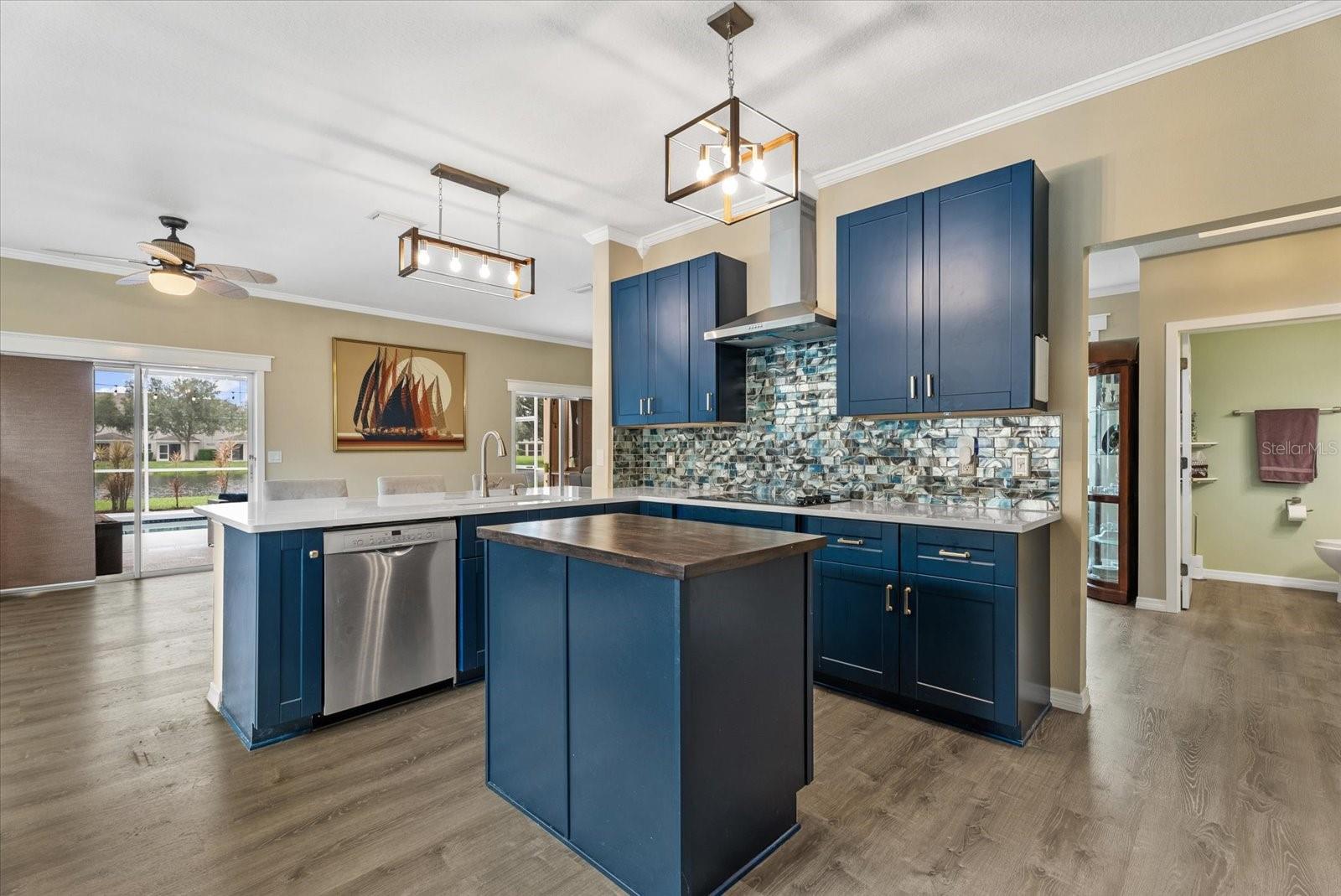 15302 SEAROBBIN DR — photo 18