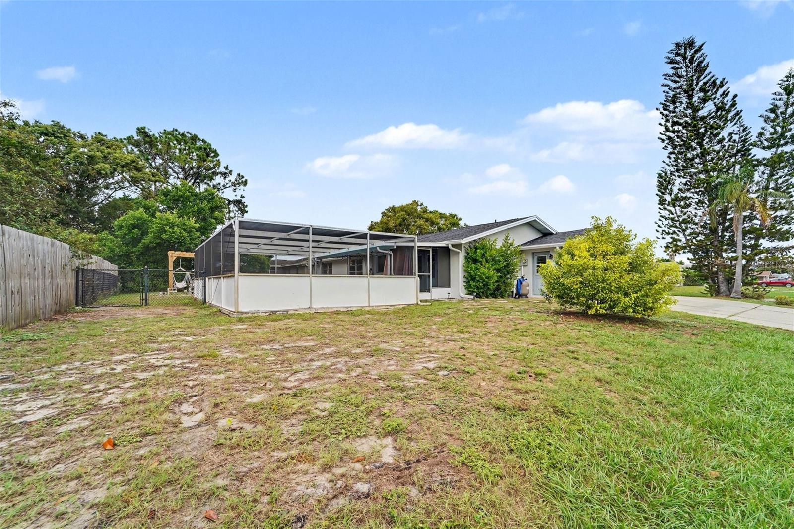 7922 LILAC DR — photo 26