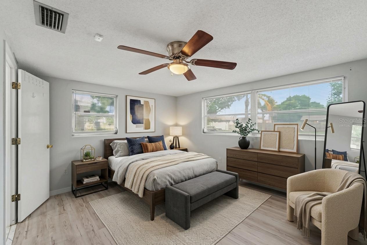 7922 LILAC DR — photo 12