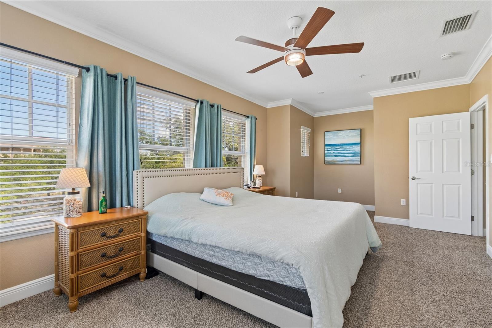 650 SIREN WIND LN — photo 36