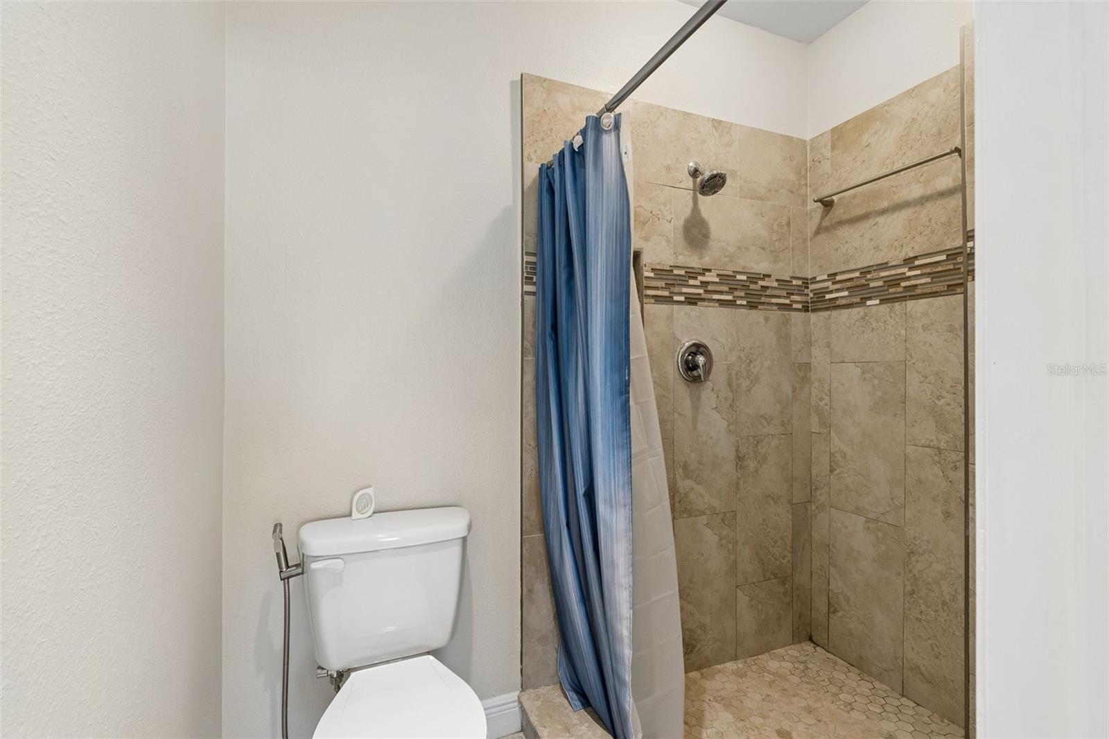 650 SIREN WIND LN — photo 42