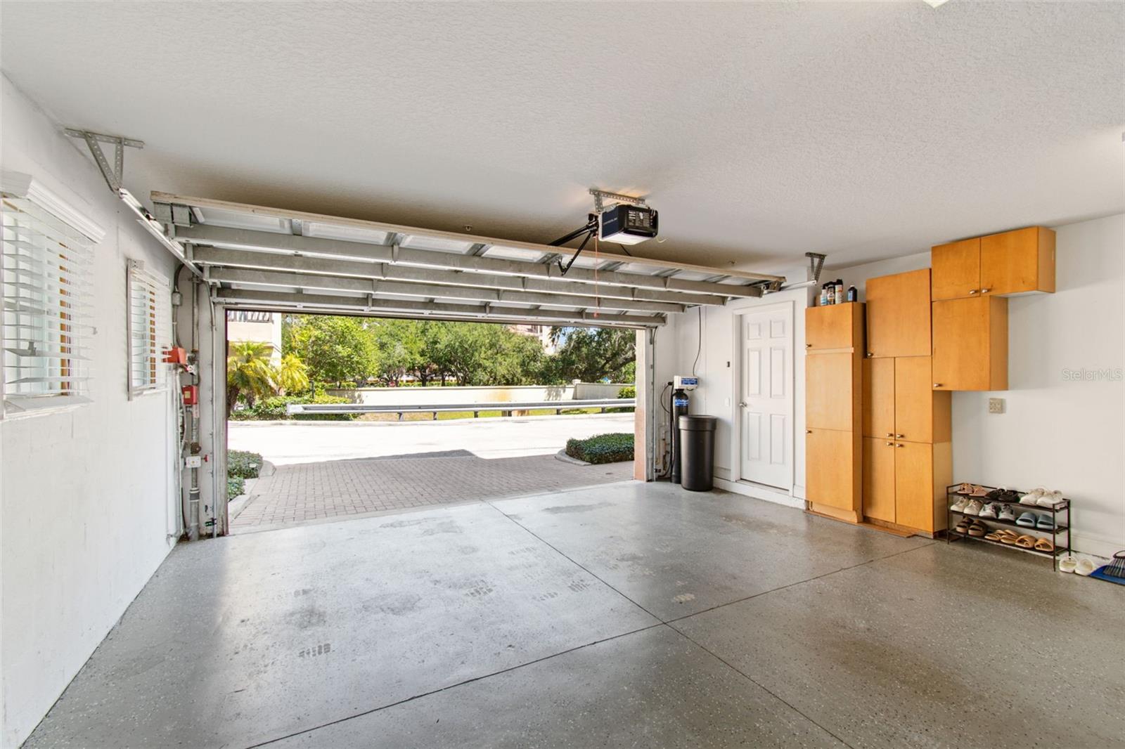 650 SIREN WIND LN — photo 57
