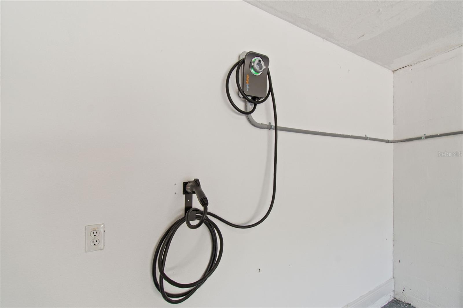 650 SIREN WIND LN — photo 55
