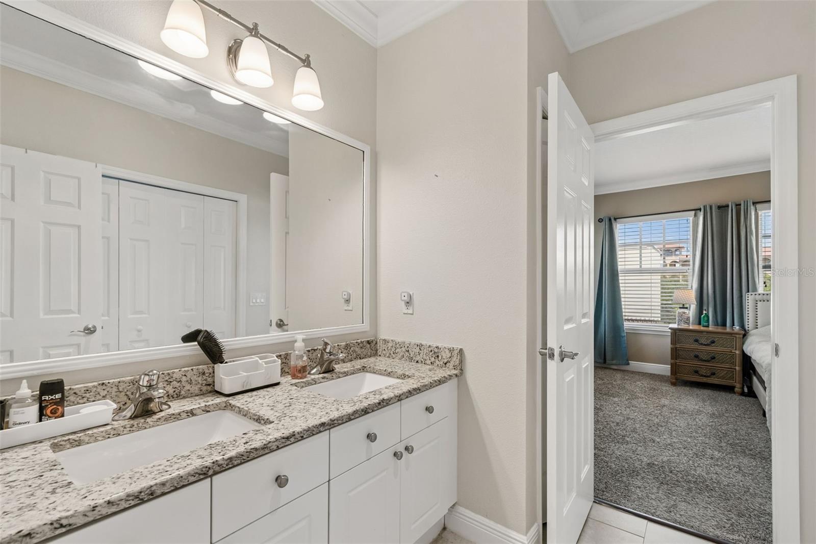 650 SIREN WIND LN — photo 41