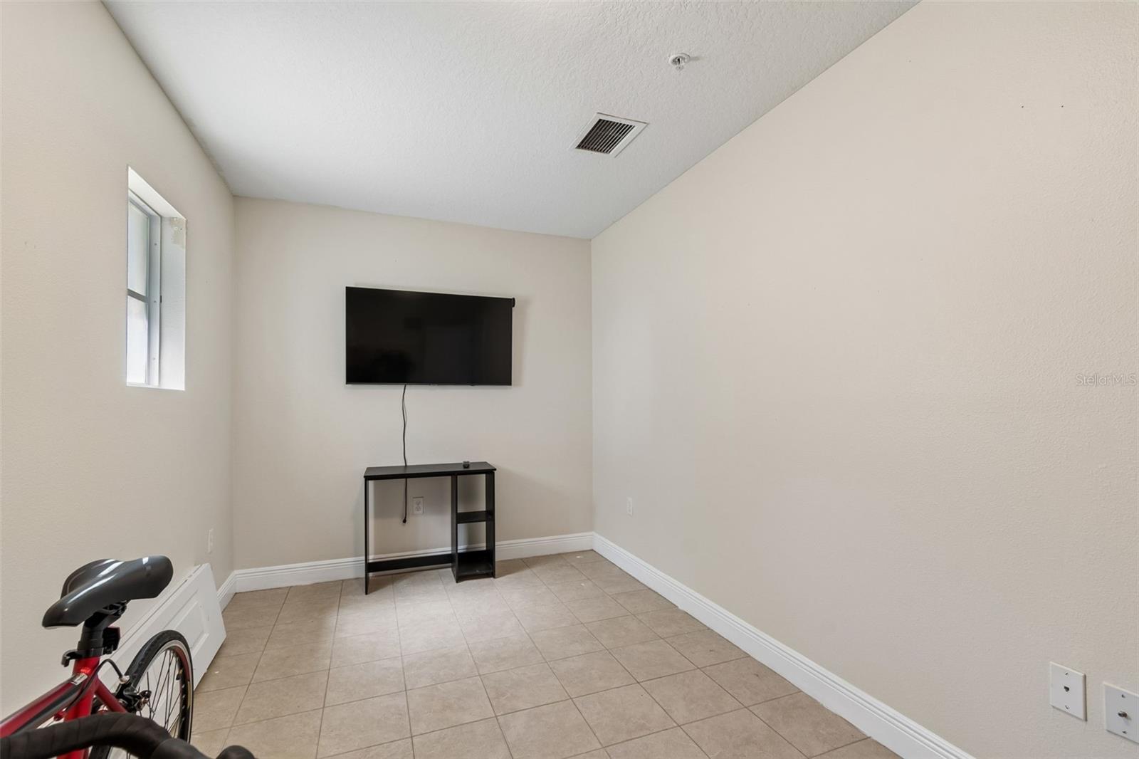 650 SIREN WIND LN — photo 9