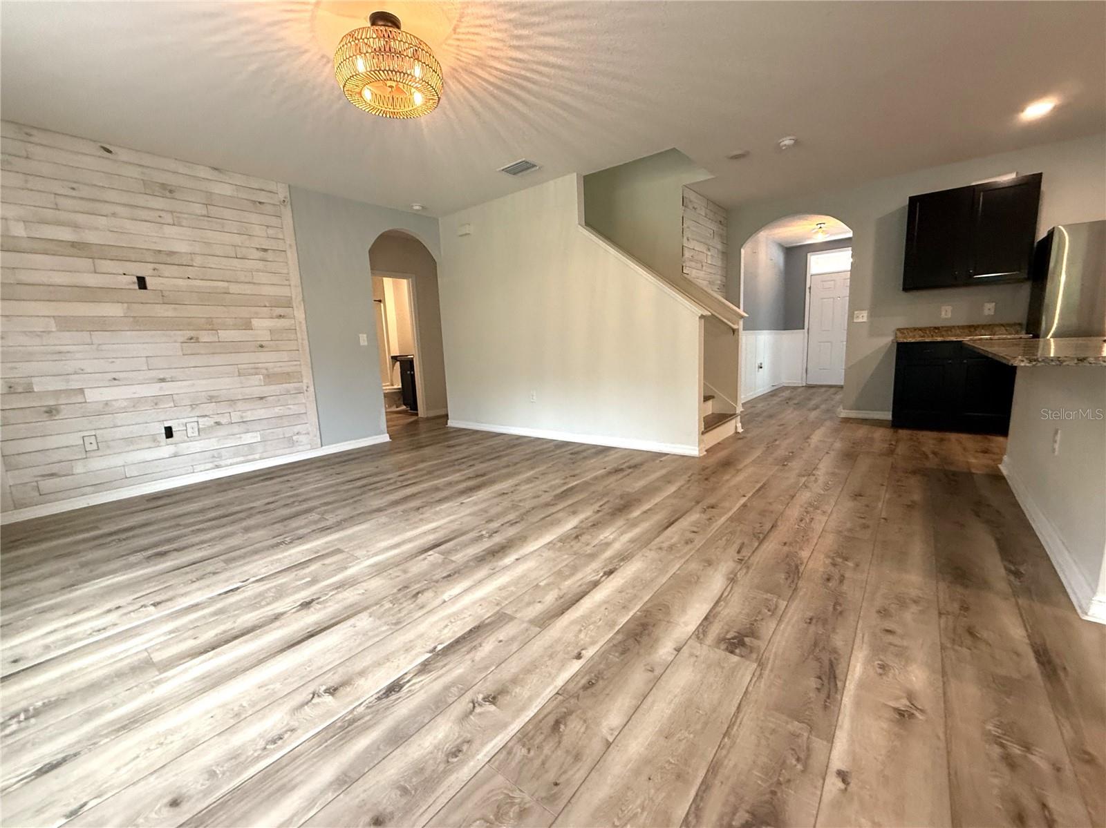 16702 SOUTHERN OAKS TRL — photo 11