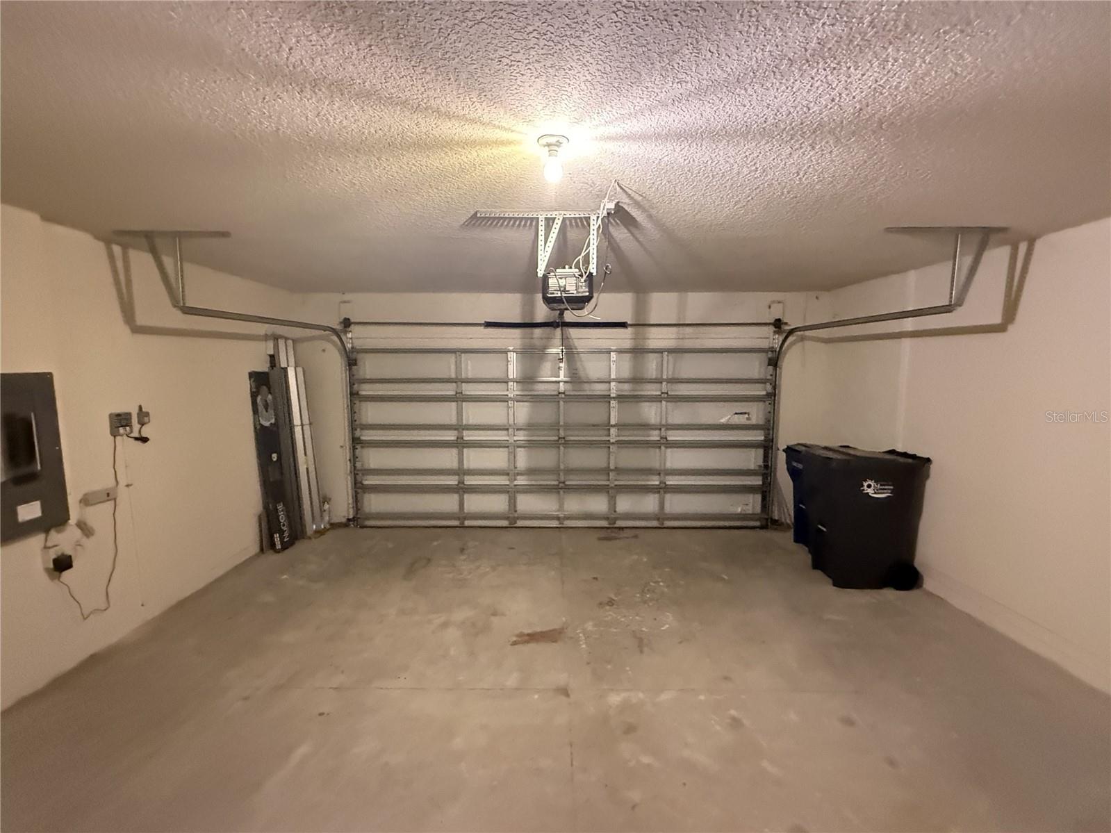 16702 SOUTHERN OAKS TRL — photo 26