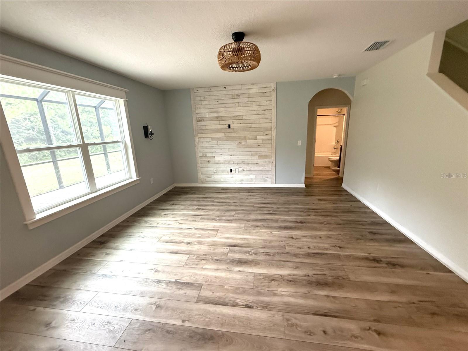 16702 SOUTHERN OAKS TRL — photo 9