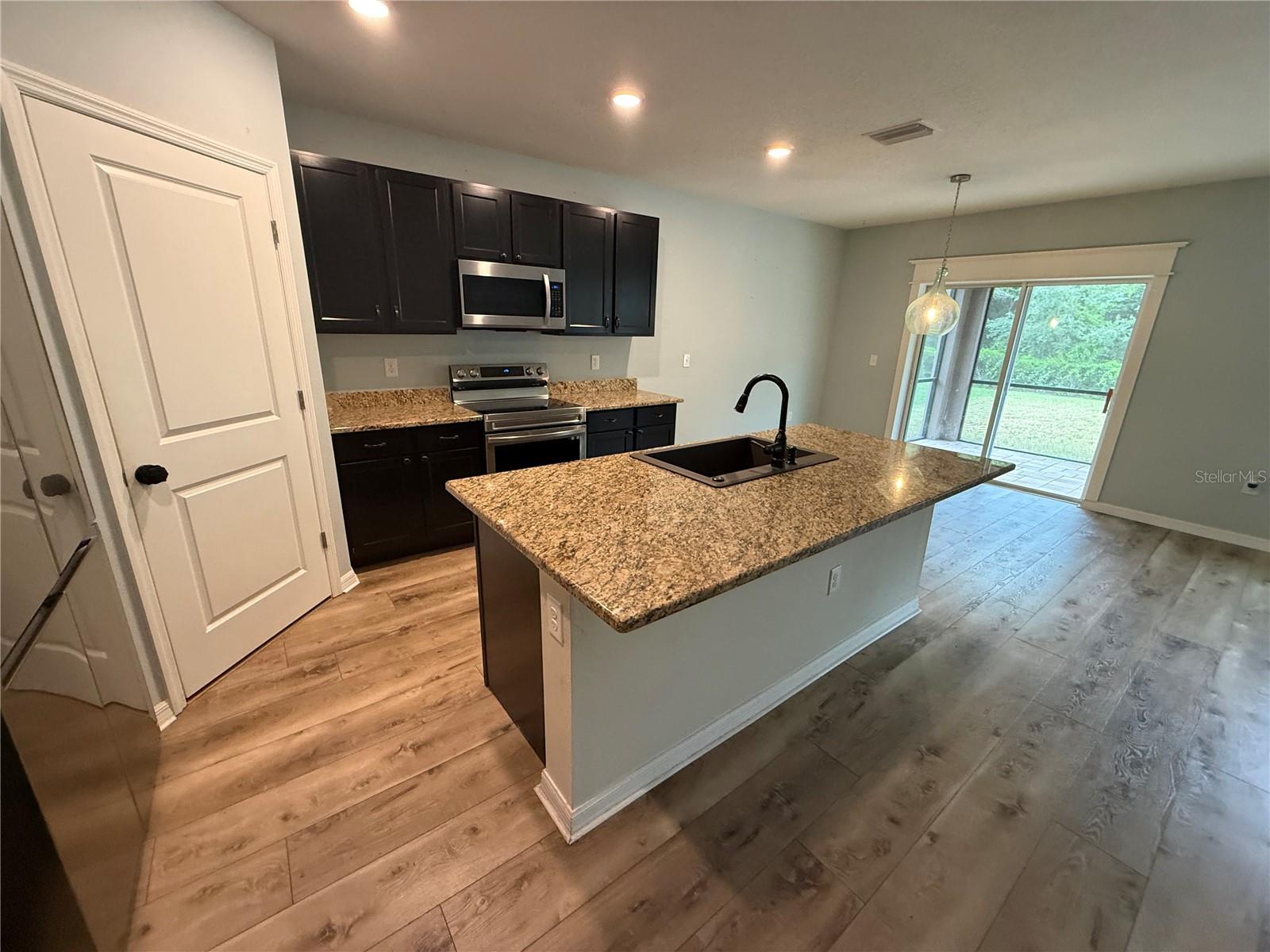 16702 SOUTHERN OAKS TRL — photo 4
