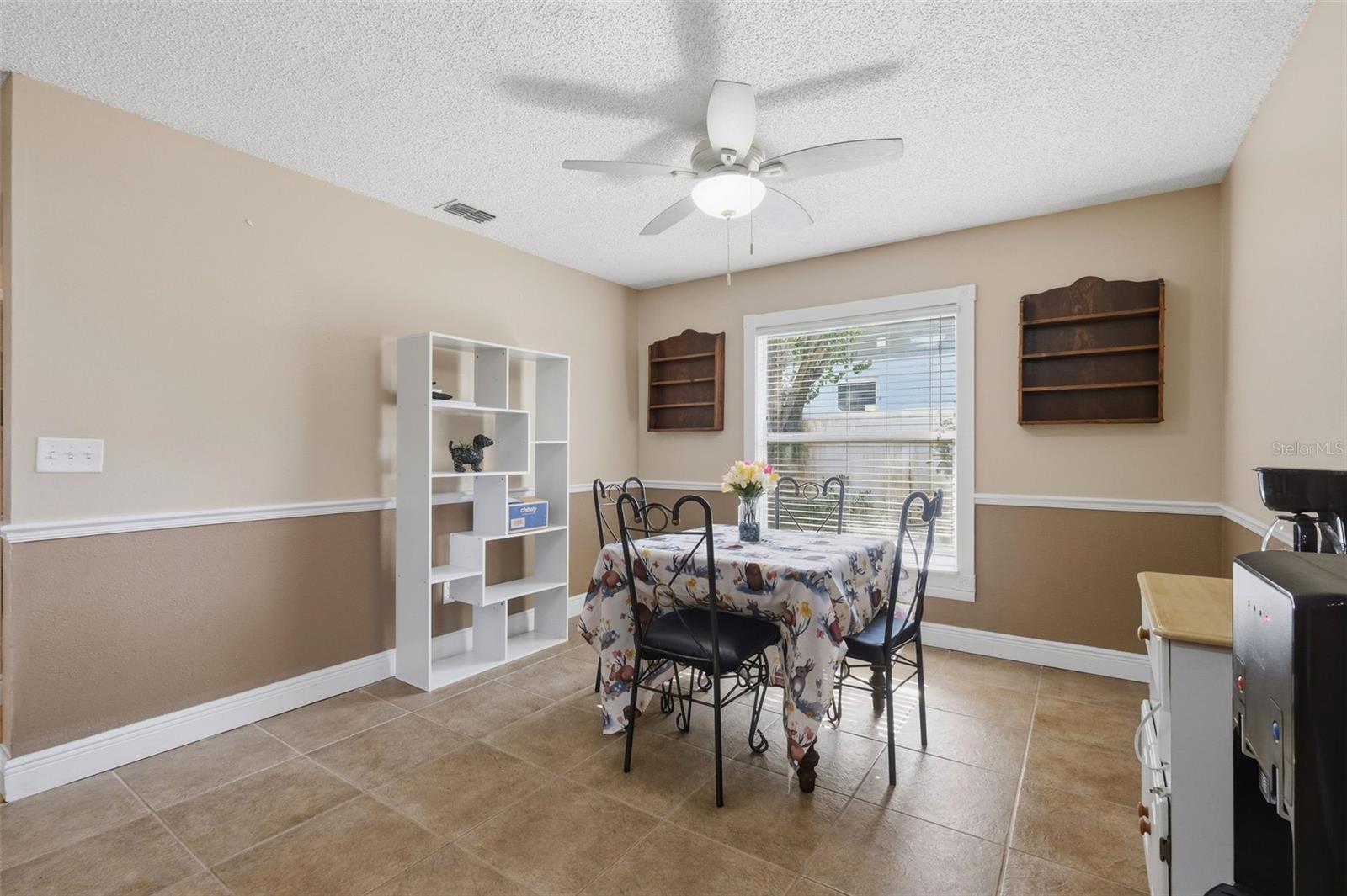 2872 WESLEYAN DR — photo 13