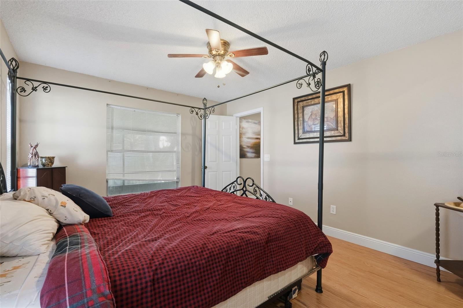 2872 WESLEYAN DR — photo 14