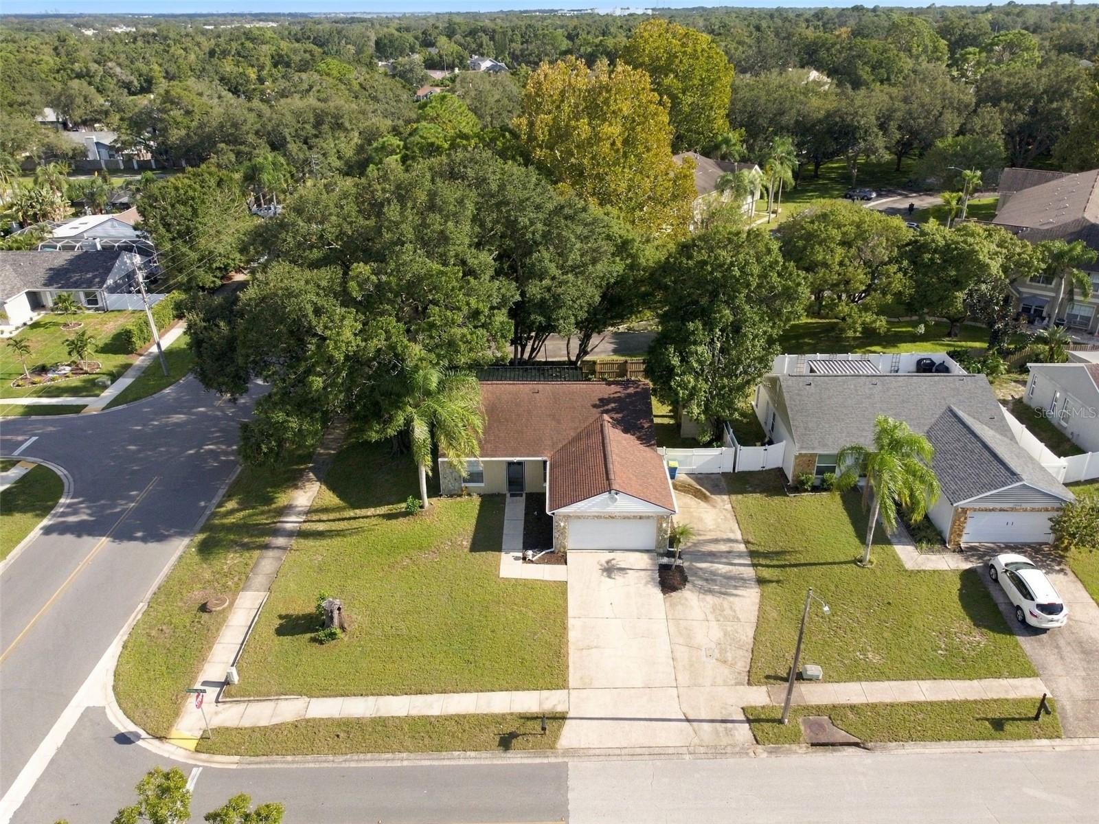 2872 WESLEYAN DR — photo 27