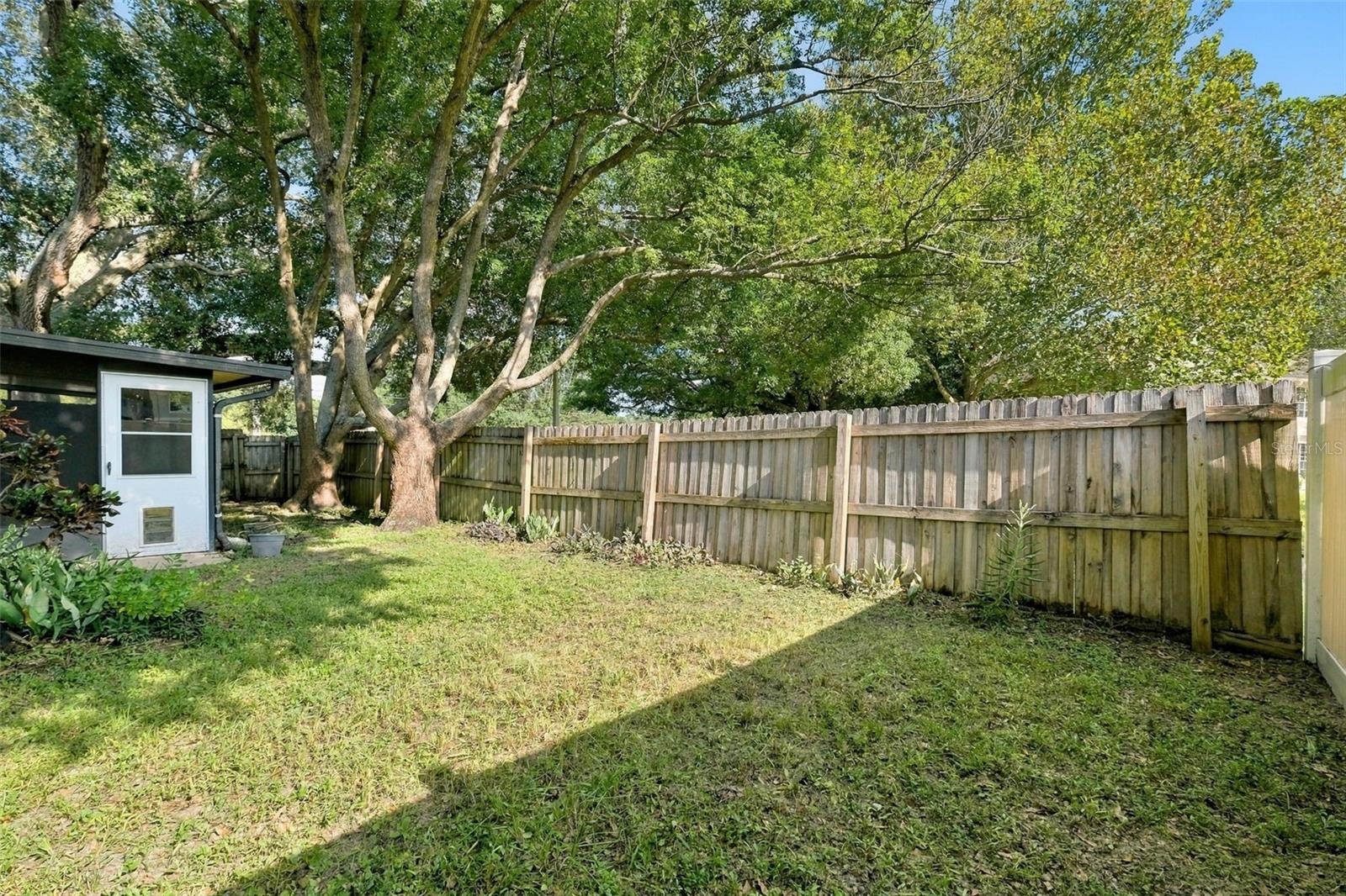 2872 WESLEYAN DR — photo 26