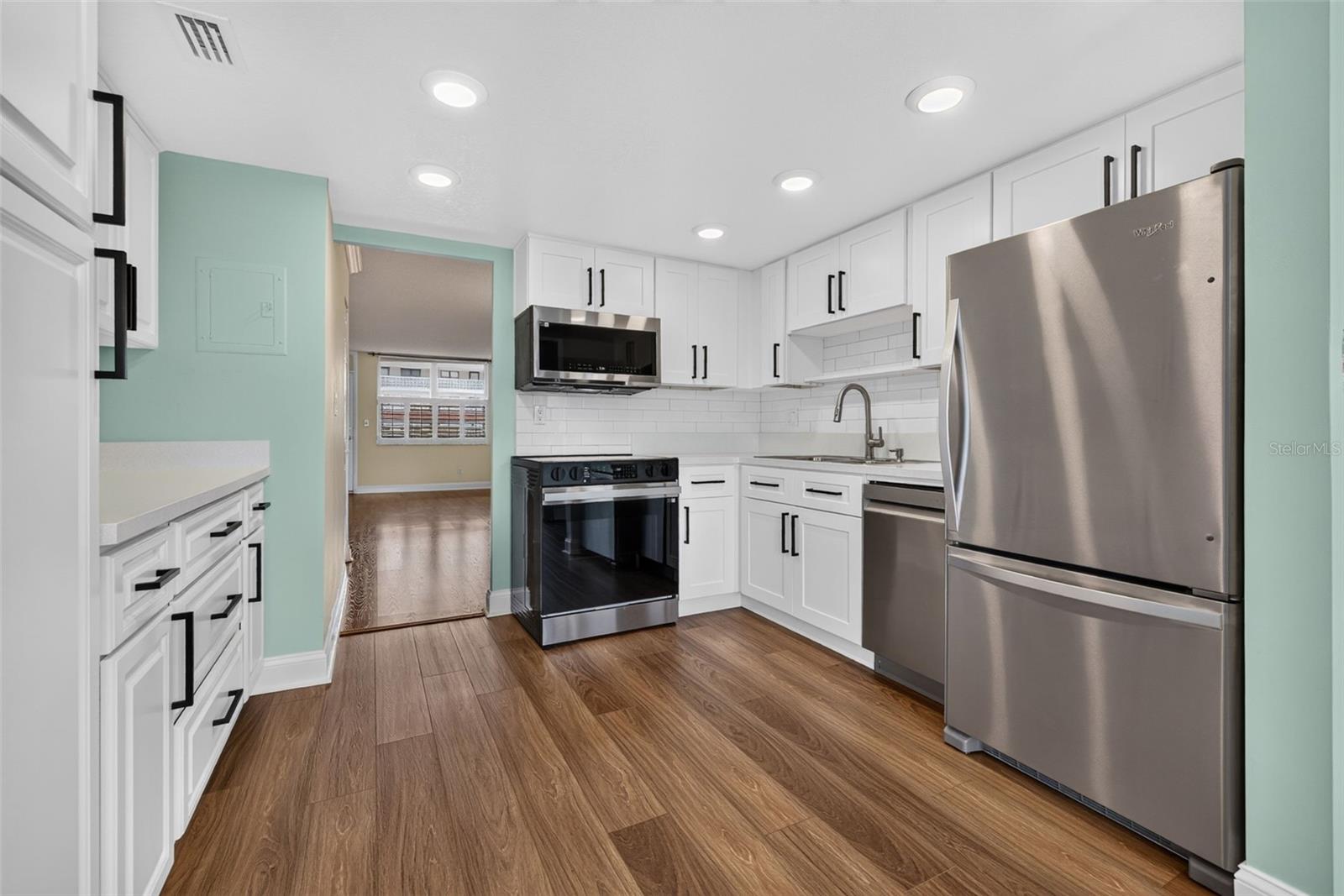 4915 BAY ST NE #124 — photo 7
