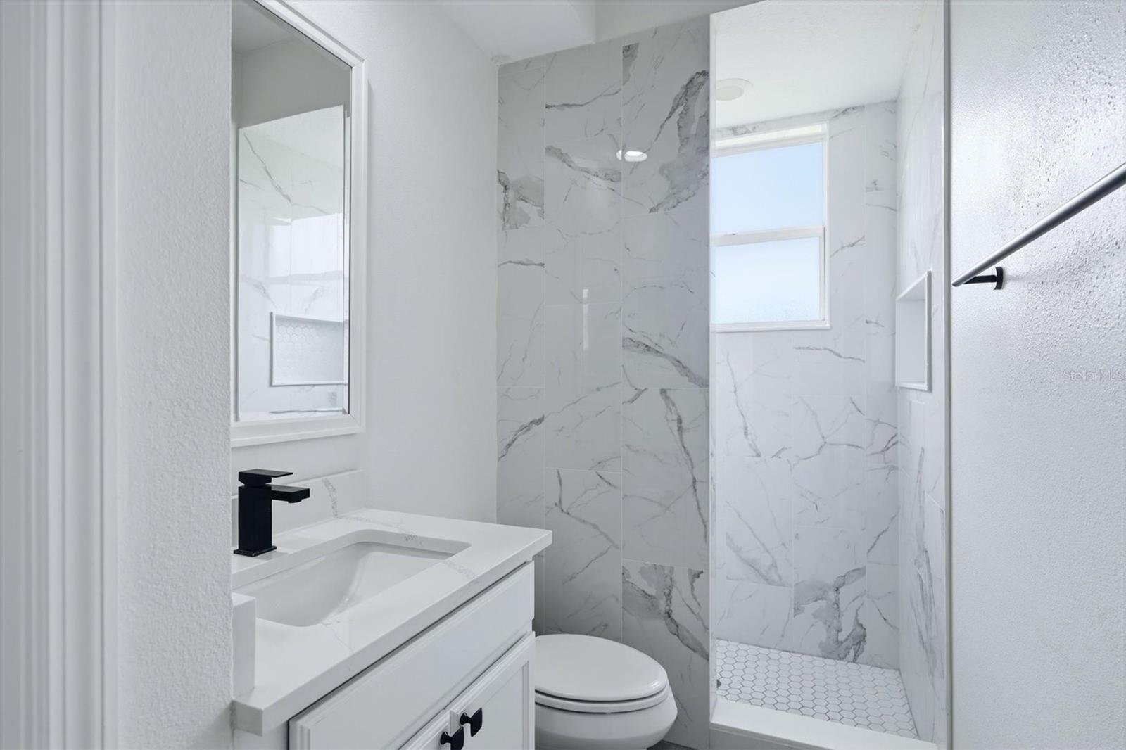 5847 LEXINGTON DR — photo 33